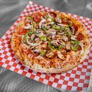 24" Deluxe Pizza